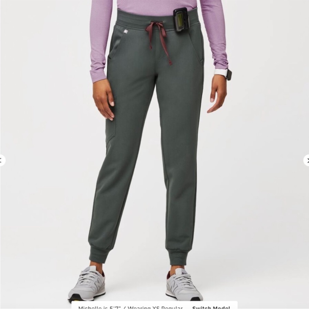 Figs technical collection Zamora joggers